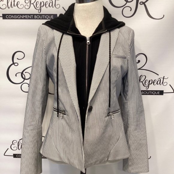 VERONICA BEARD SZ 8 PIN STRIPE BLAZER - Picture 4 of 11